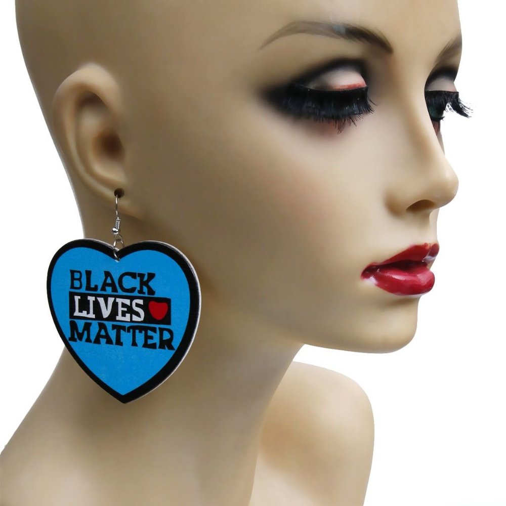 "Black Lives Matter" Heart earring - Picture 1 of 2